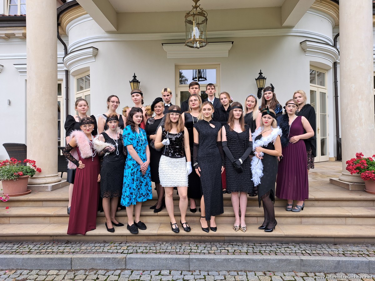 Projekt z historii kl 4c lata 20-te, lata 30-te