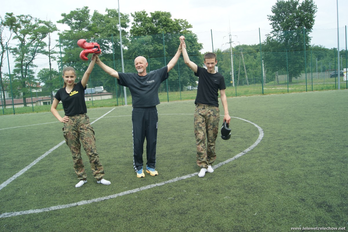 Elementy samoobrony w klasach mundurowych LO w Żelechowie