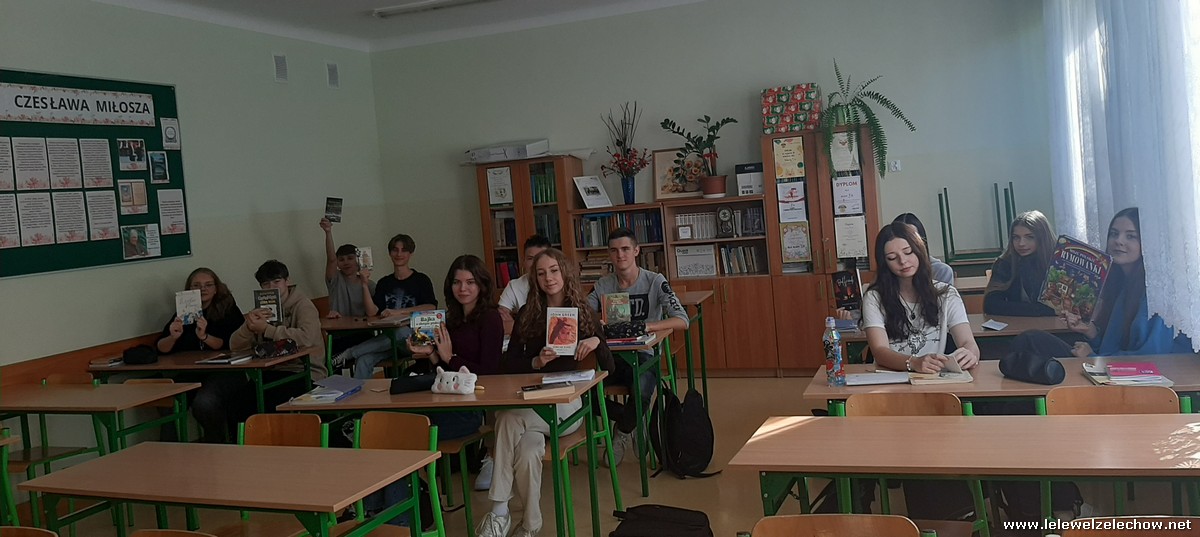 Dzień Głośnego Czytania w klasie 1b