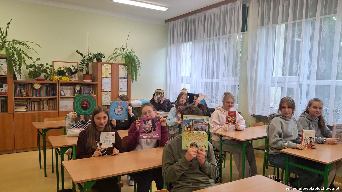 Dzień Głośnego Czytania w klasie 1a