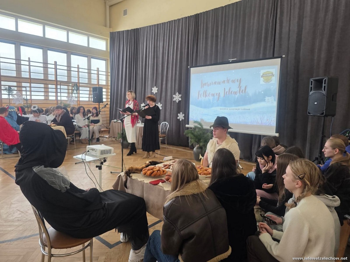 Karnawałowy ,,Folkowy LELEWEL